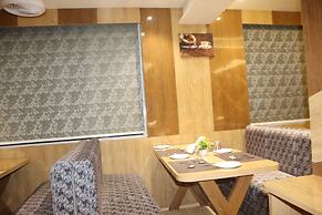 Signum CityScapes The Royal Castle Plaza