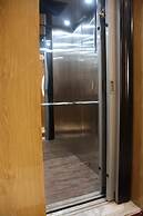 Signum CityScapes The Royal Castle Plaza