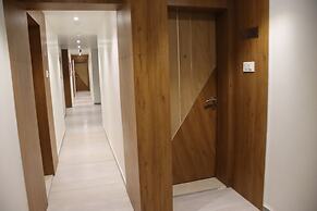 Signum CityScapes The Royal Castle Plaza