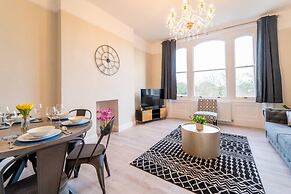 Stylish 3 Bedroom Maisonette