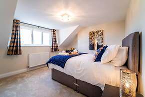 Stylish 3 Bedroom Maisonette