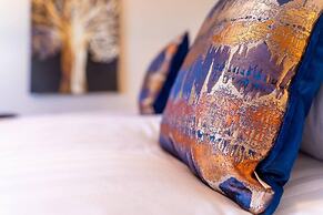 Stylish 3 Bedroom Maisonette