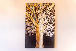 Stylish 3 Bedroom Maisonette