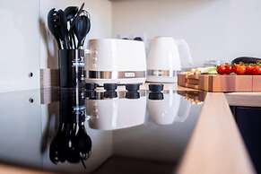 Stylish 3 Bedroom Maisonette