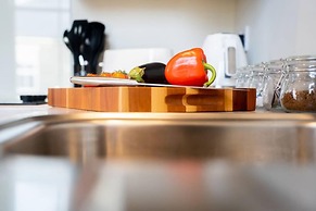 Stylish 3 Bedroom Maisonette