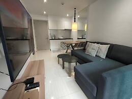 Pool View Nice Cool One Bedroom With 2 Large Beds