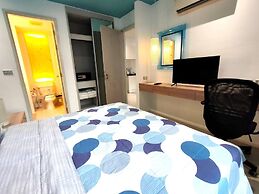 Pool View Nice Cool One Bedroom With 2 Large Beds