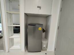 Pool View Nice Cool One Bedroom With 2 Large Beds