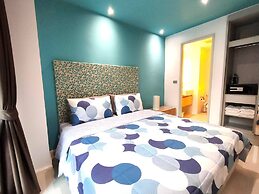 Pool View Nice Cool One Bedroom With 2 Large Beds