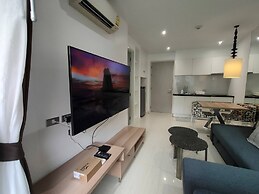 Pool View Nice Cool One Bedroom With 2 Large Beds