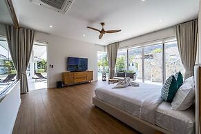 Luxury 7 Bedroom Pool Villa - WL67