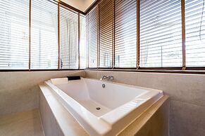 Luxury 7 Bedroom Pool Villa - WL67