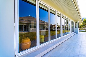 Luxury 7 Bedroom Pool Villa - WL67