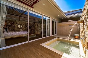 Luxury 7 Bedroom Pool Villa - WL67