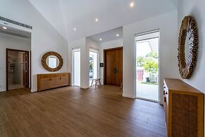 Luxury 7 Bedroom Pool Villa - WL67