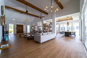 Luxury 7 Bedroom Pool Villa - WL67