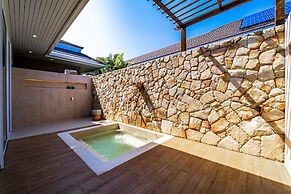 Luxury 7 Bedroom Pool Villa - WL67