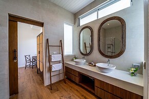 Luxury 7 Bedroom Pool Villa - WL67