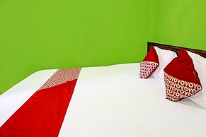 OYO 91573 Hotel Family Blitar