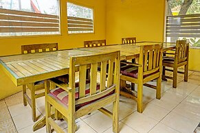 OYO 91573 Hotel Family Blitar