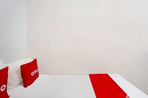 OYO Life 91670 Mannsur Homestay Syariah