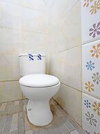 OYO Life 91670 Mannsur Homestay Syariah