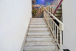 OYO Life 91670 Mannsur Homestay Syariah