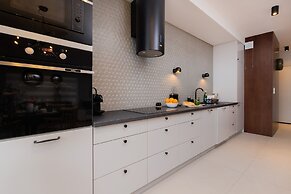 Business Flat Oliva by Renters Prestige