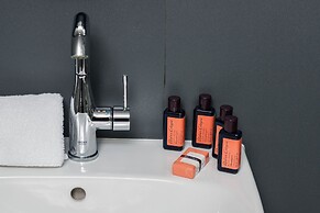 Business Flat Oliva by Renters Prestige