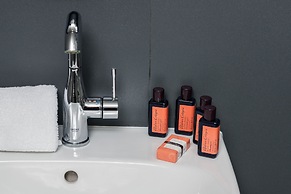 Business Flat Oliva by Renters Prestige