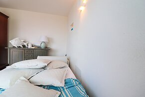 Sveva's Cozy Studio With sea View