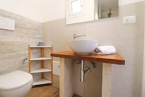 Sveva's Cozy Studio With sea View