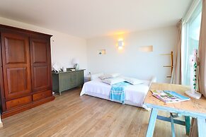 Sveva's Cozy Studio With sea View