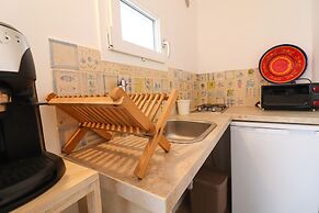 Sveva's Cozy Studio With sea View