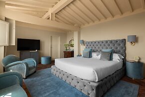 Loggiato dei Serviti