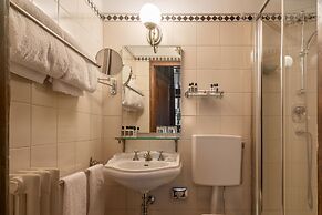 Loggiato dei Serviti