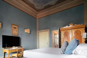 Loggiato dei Serviti