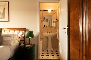 Loggiato dei Serviti