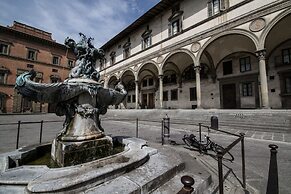 Loggiato dei Serviti