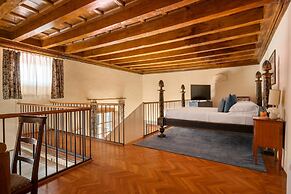 Loggiato dei Serviti