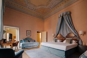 Loggiato dei Serviti