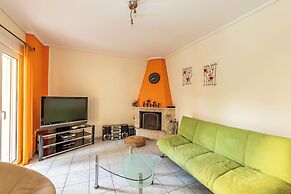 Angel Luxury Apartment in Kriopigi