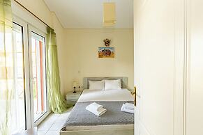 Angel Luxury Apartment in Kriopigi