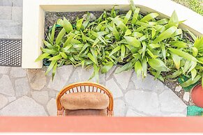 Angel Luxury Apartment in Kriopigi