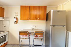 Angel Luxury Apartment in Kriopigi