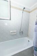 Angel Luxury Apartment in Kriopigi