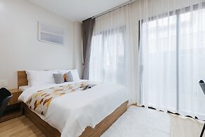 Myrcella Urban Studio