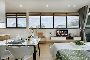 Myrcella Urban Studio