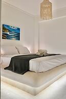 Serenite 2 Bd Santorini Getaway with Sea View