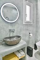 Serenite 2 Bd Santorini Getaway with Sea View